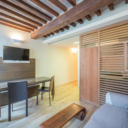 Lägenhet Corsocorsi30 *